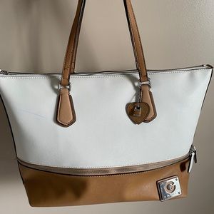 Large Guess Purse
